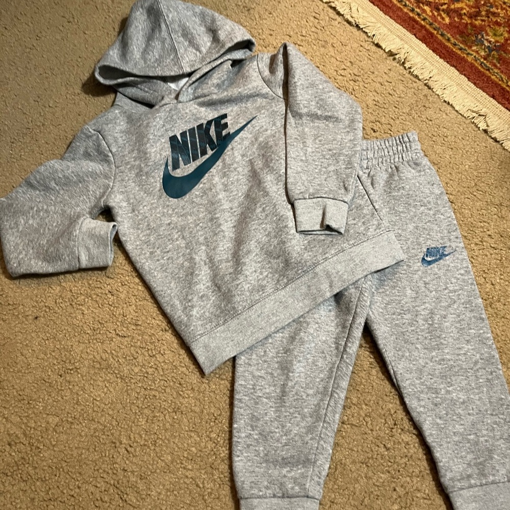 Nike Kids Gray Sweatsuit
